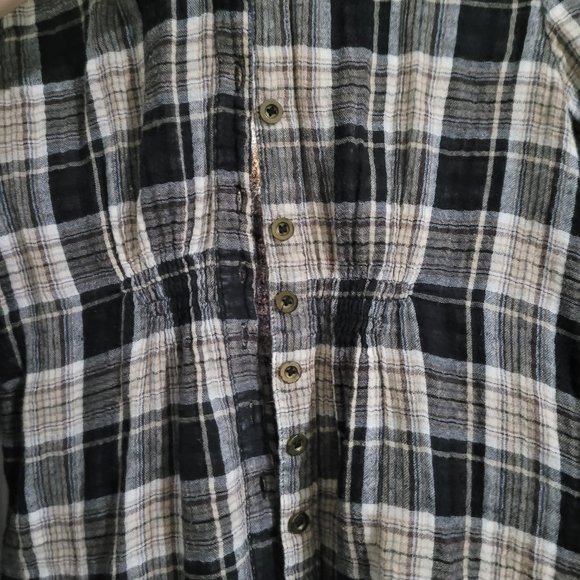 Love Stitch - Flannel Button Down - Size M - Picture 3 of 13